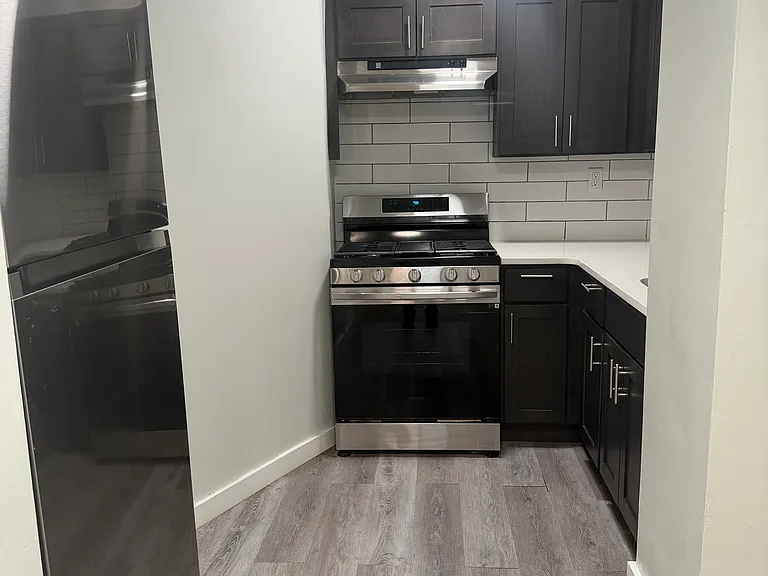 131 S Harrison St #B1 — Photo 1