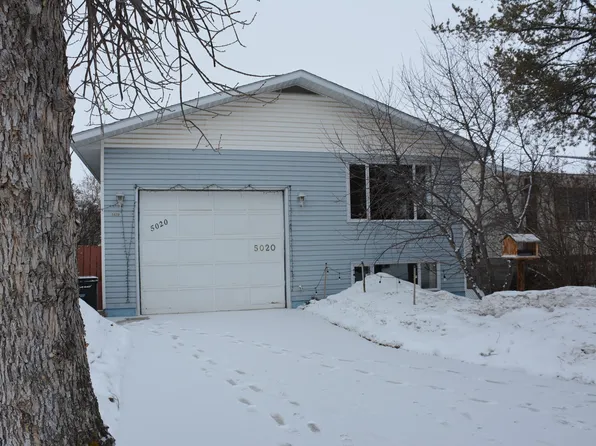 5020 47th St, Barrhead, AB T7N 1H5