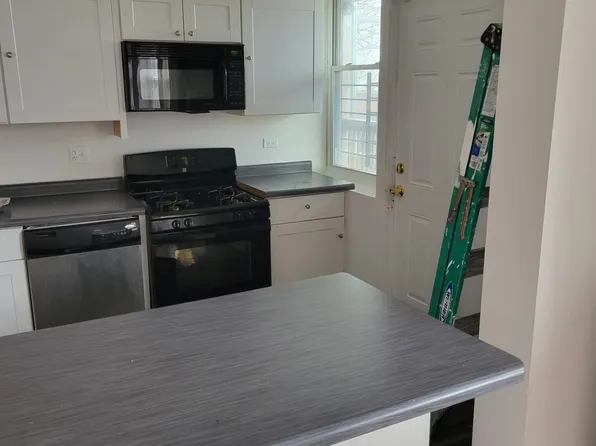 6813 S Harper Ave #1, Chicago, IL 60637