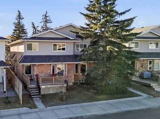 2121 N 34th Ave SW #1, Calgary, AB T2T 2C5