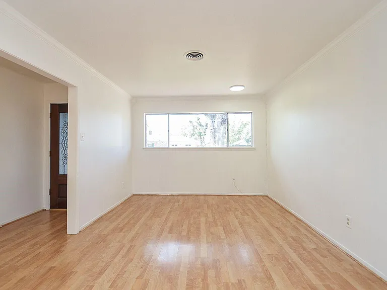 7327 Osage St — Photo 5