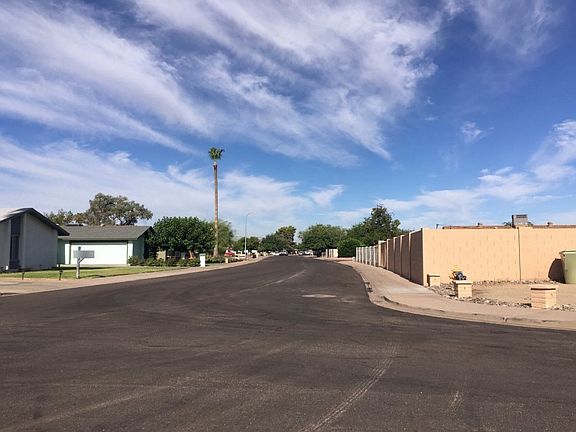 4th image of 8904 N 55th Dr