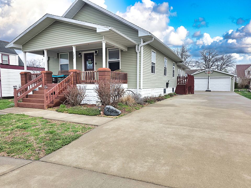1st image of 127 Flora Ave