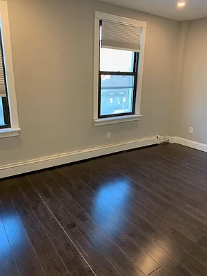 Rented by Bond New York | media 19
