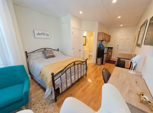 302 Newbury St APT 7, Boston, MA 02115