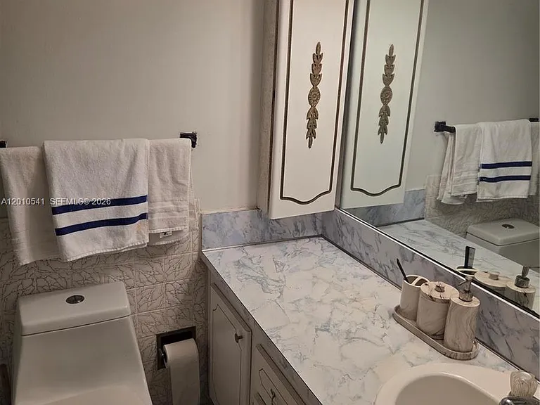 1817 S Ocean Dr #325 — Photo 4