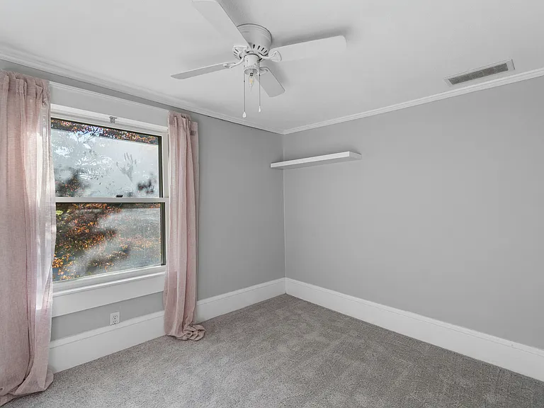 702 College Ave — Photo 16