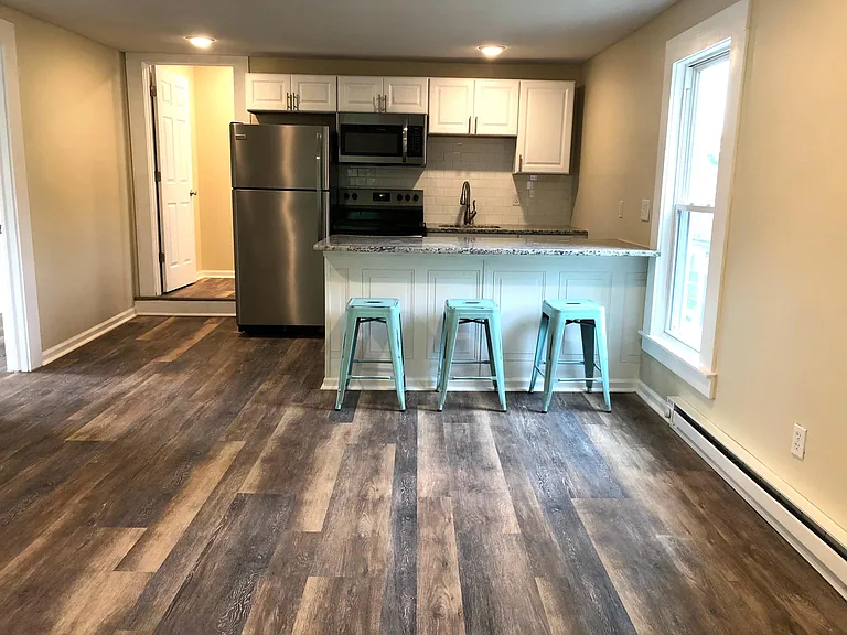 110 Charles Ave — Photo 12