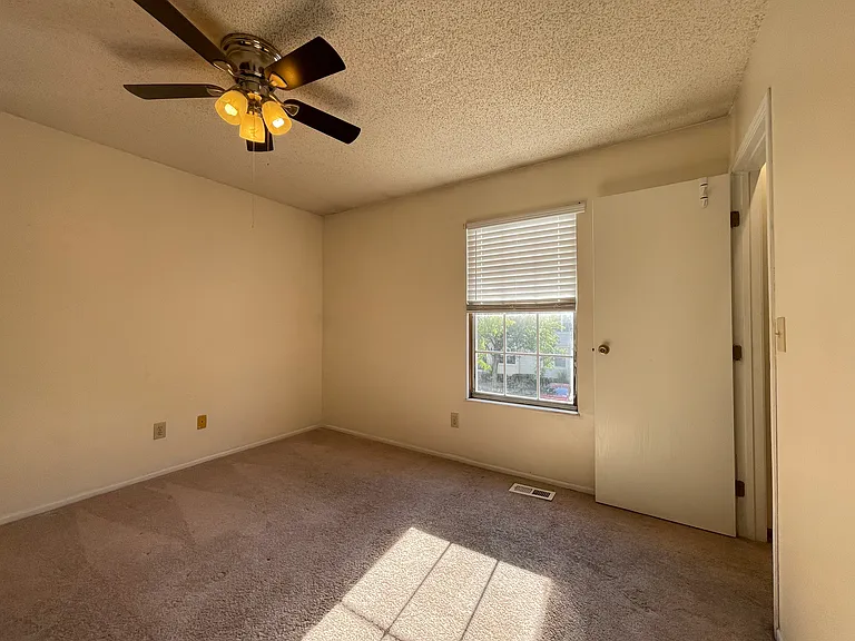 5171 Singleton Dr — Photo 11