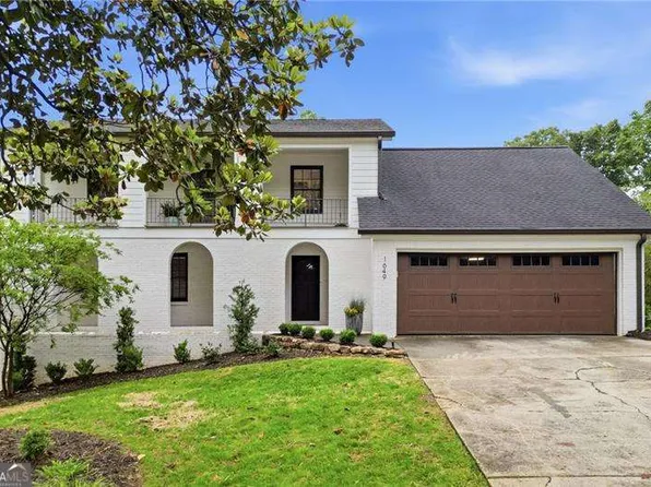1649 Womack Rd, Dunwoody, GA 30338