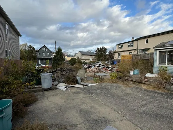 53 Greenbrook Ave, Keasbey, NJ 08832