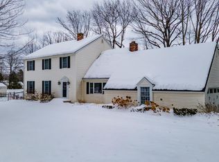 16 Primrose St, Winslow, ME 04901