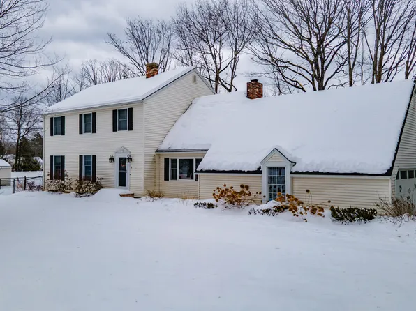 16 Primrose Street, Winslow, ME 04901