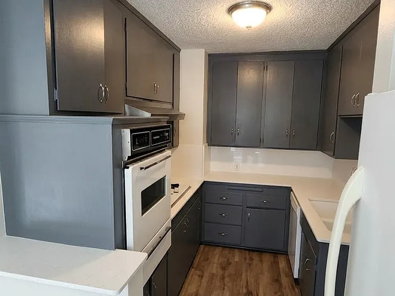 3779 Lockland Dr — Photo 1