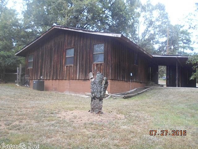 2nd image of 2907 Chestnut Dr