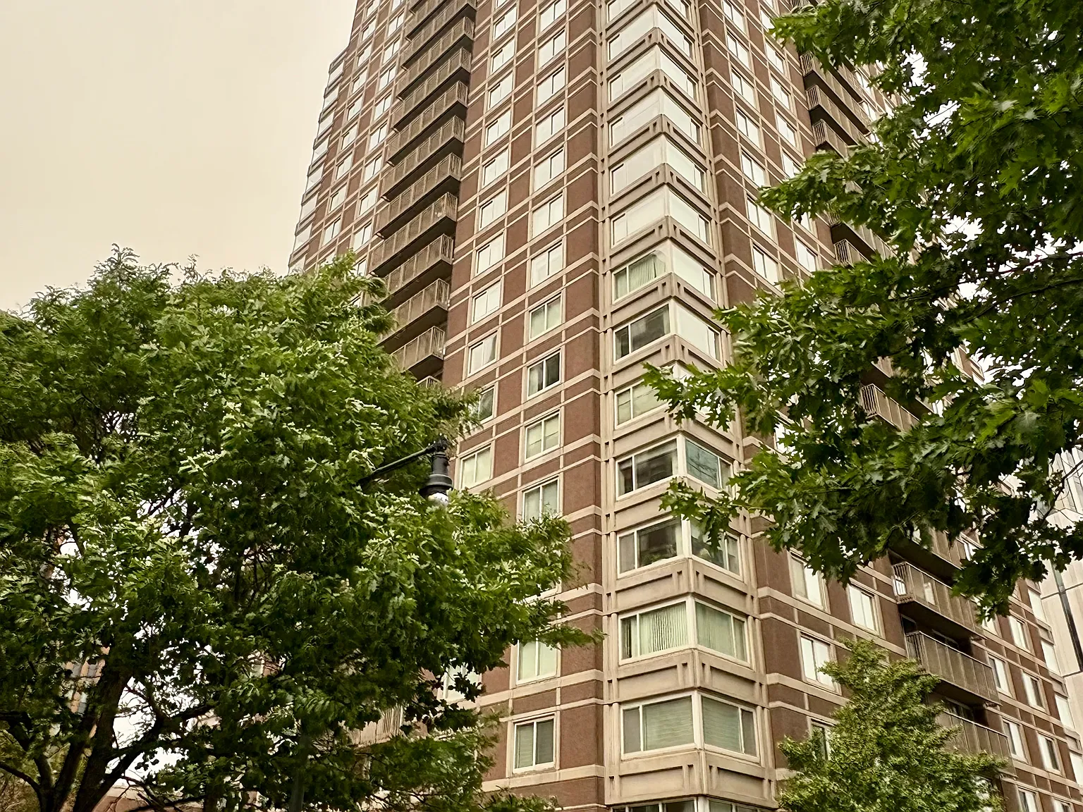 2 bed, 1050 sqft, $4,500 — Photo 1