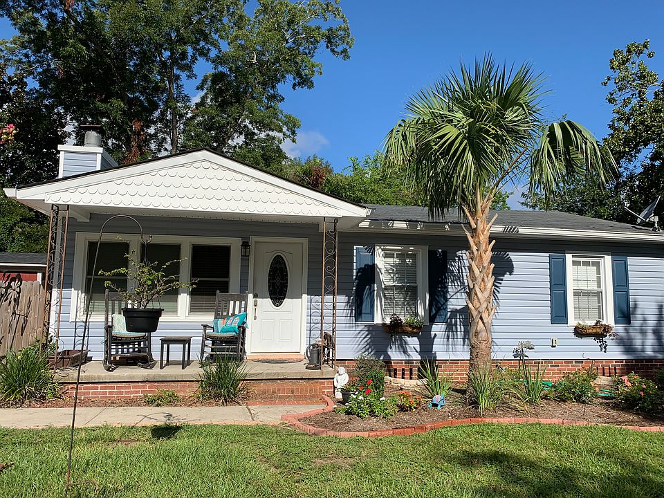 2nd image of 422 Waight St