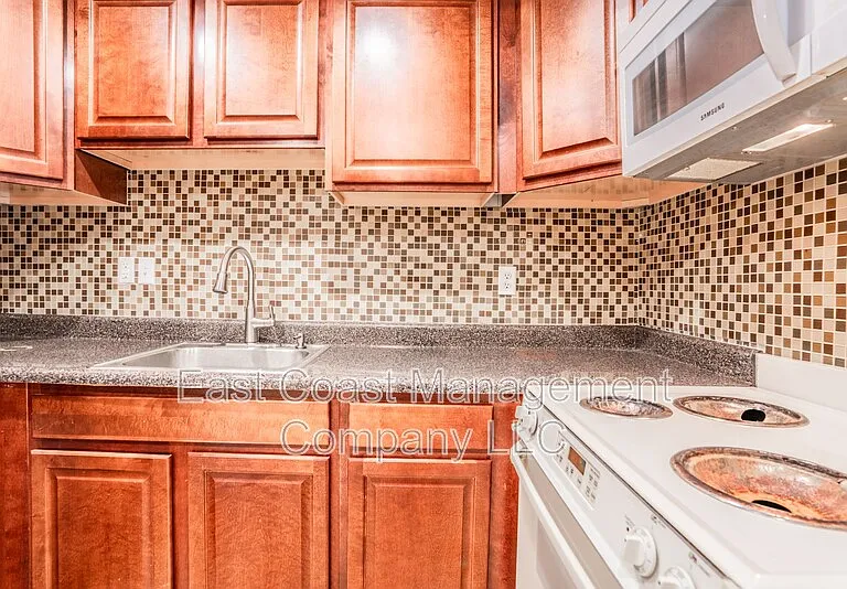 1502 E Baltimore St #2 — Photo 7