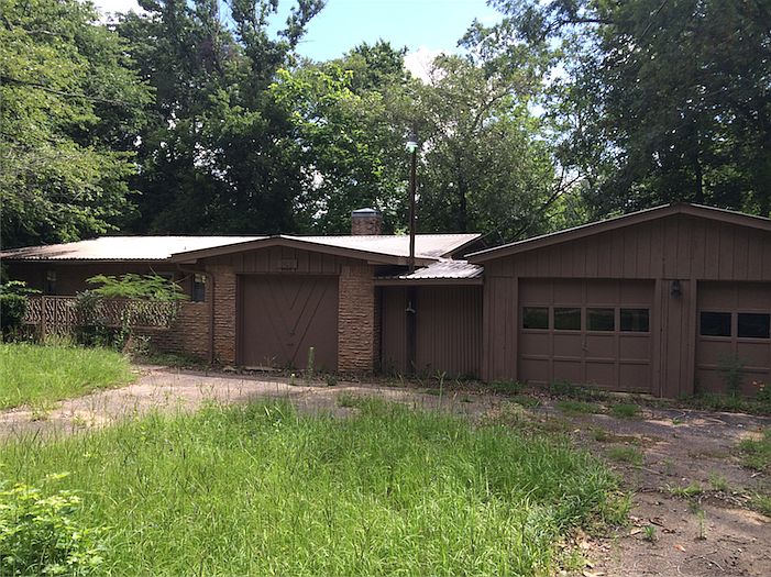 1st image of 11241 Lake Dr