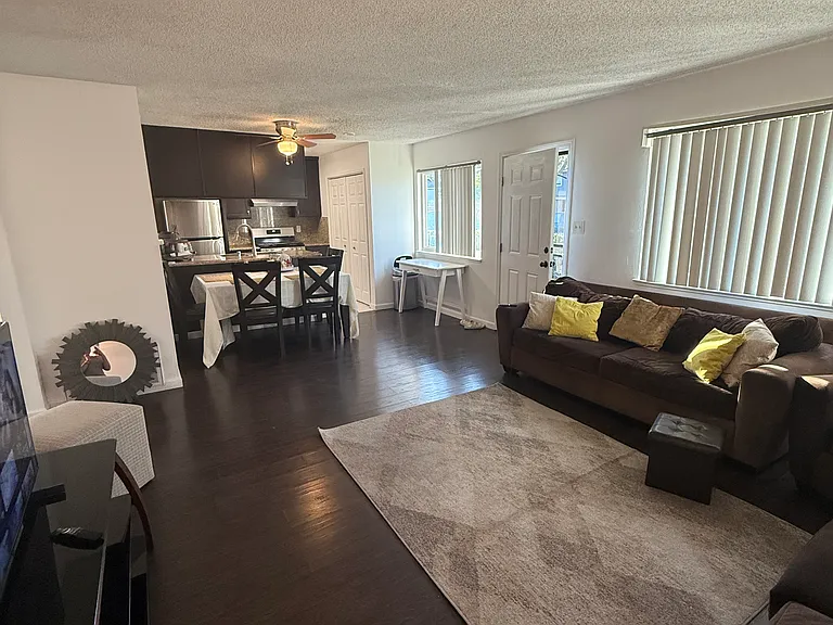 5584 Spinnaker Dr #1 — Photo 2