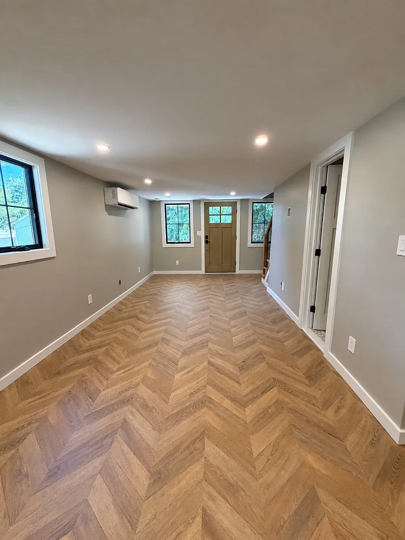 14 Elm St — Photo 4