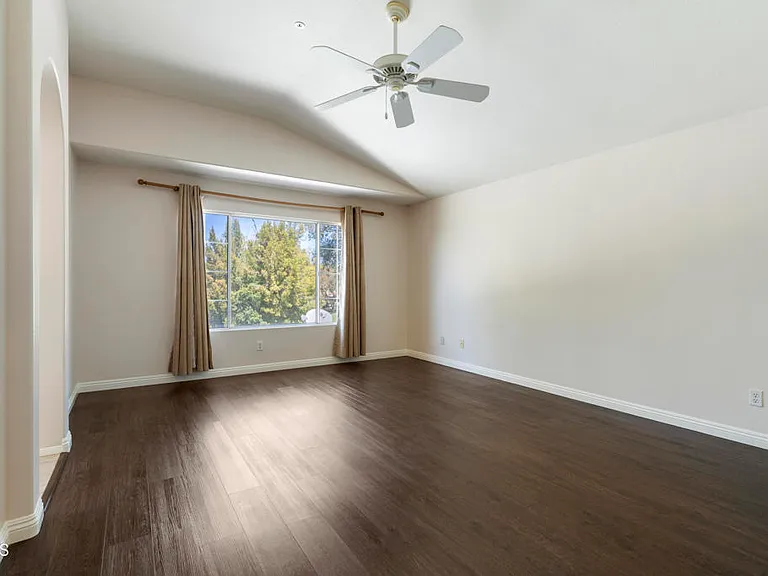 1549 Spyglass Dr — Photo 18