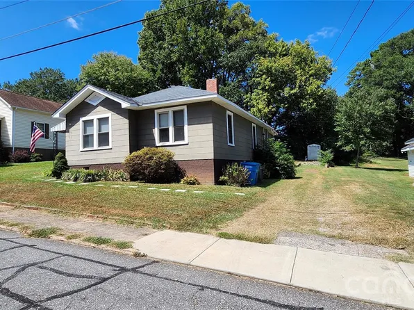 217 10th St, Cramerton, NC 28032