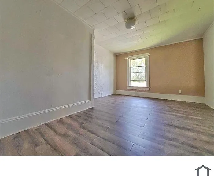 264 W Harris Ave #2 — Photo 4