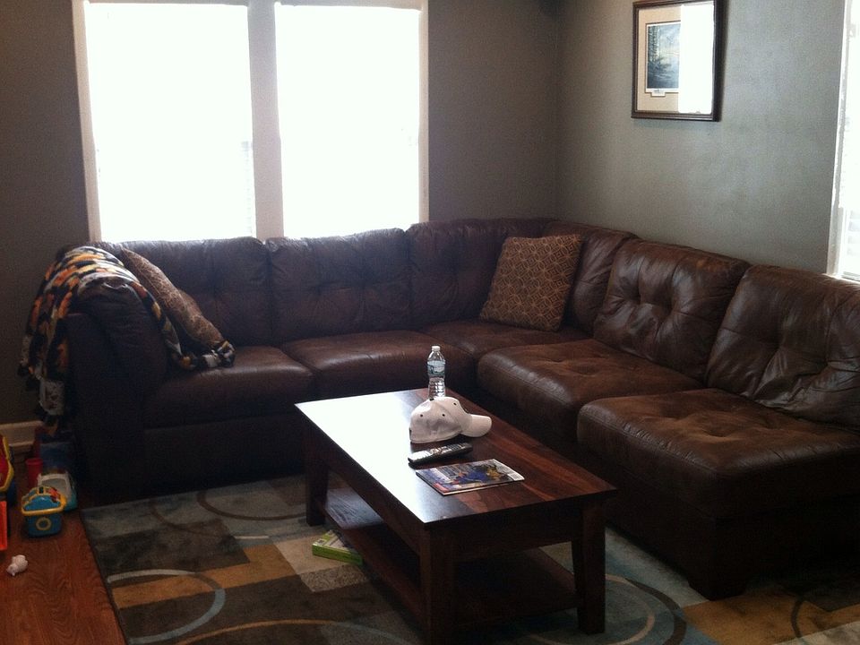 1st image of 1040 Laurel Ave