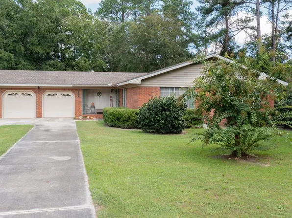 2300 Walnut Ln, Waycross, GA 31501