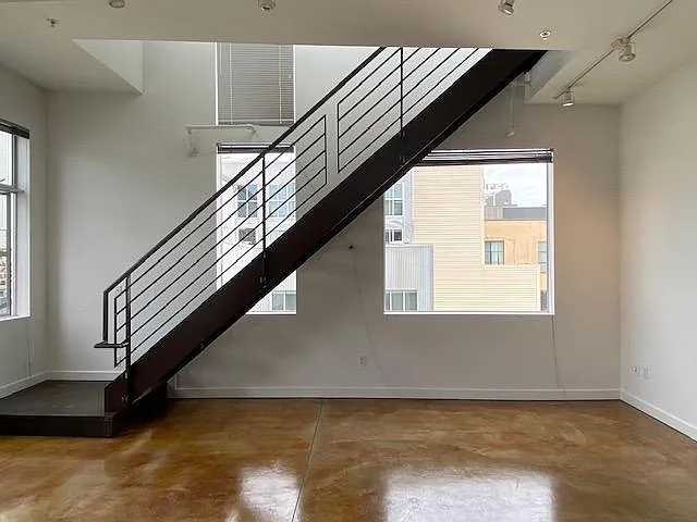 Lantern Lofts — Photo 16