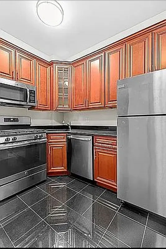 150 West 47th Street — Photo 3