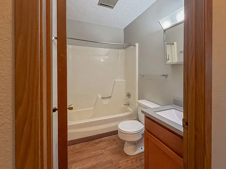 408 E Dawn St — Photo 26