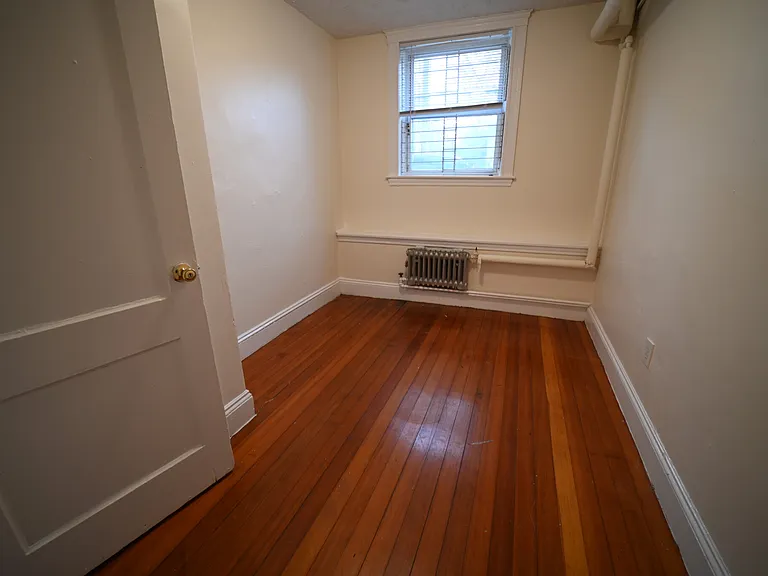 524 Cambridge St #2 — Photo 4