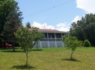 127 Red Fox Ln, Franklin, NC 28734