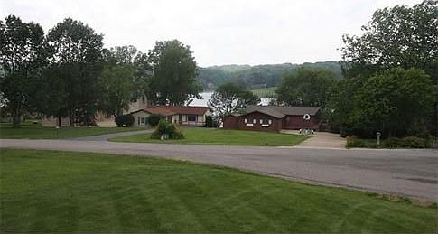 3rd image of 3801 Apple Valley Dr