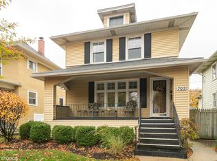 705 Carpenter Ave, Oak Park, IL