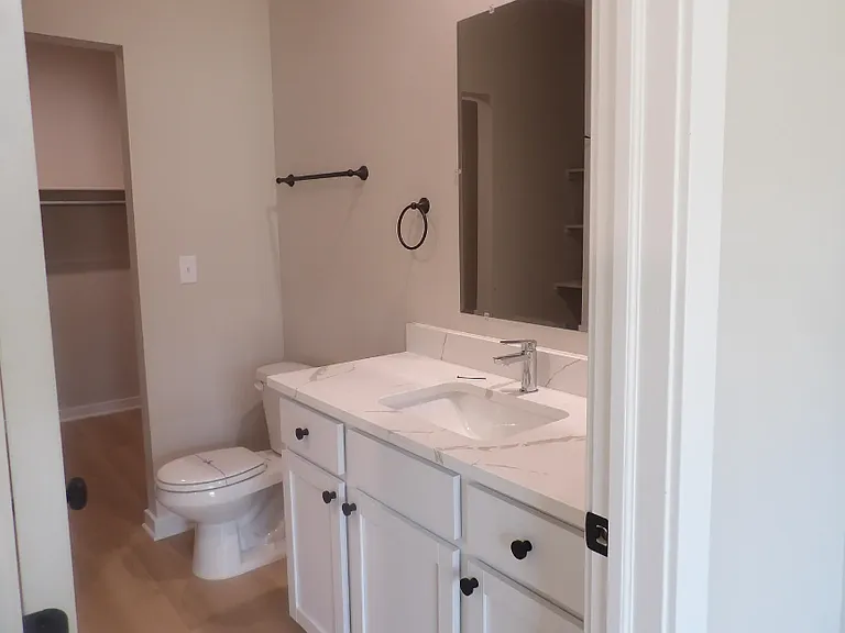 903 Fox Ridge St — Photo 6