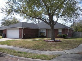 124 Suzanne Ln, Victoria, TX 77901