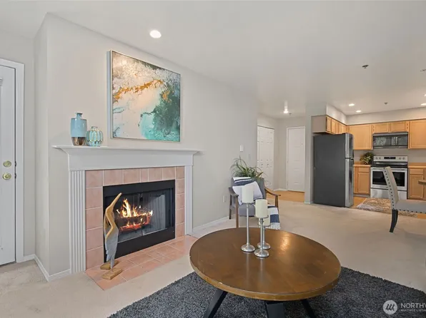 2560 118th Avenue SE #3-201, Bellevue, WA 98005
