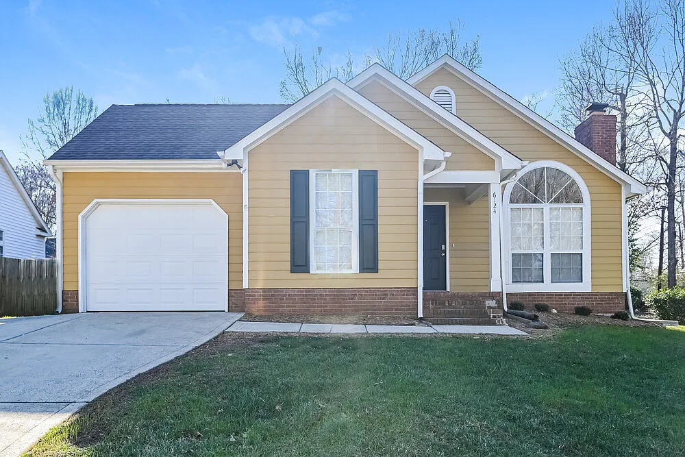 3 bed, 2.0 bath, 1431 sqft, $2,490 — Photo 1