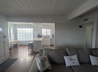 (Undisclosed Address), Manhattan Beach, CA 90266