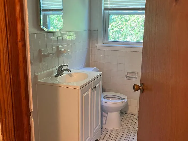 325 Mansfield St #B6 — Photo 3