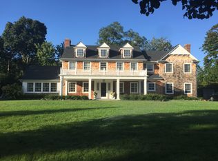 5 Puritan Rd, Sayville, NY 11782