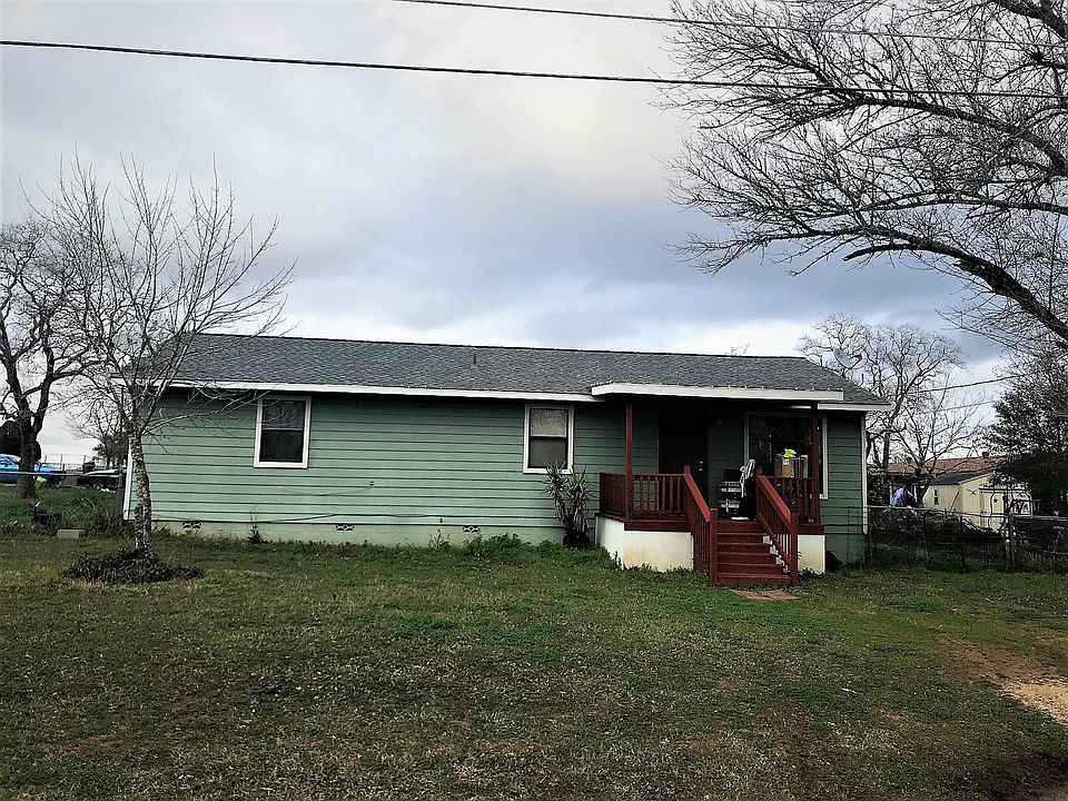 1st image of 1902 Ponderosa St