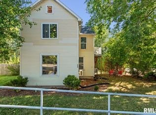 504 N 4th St, Dunlap, IL 61525