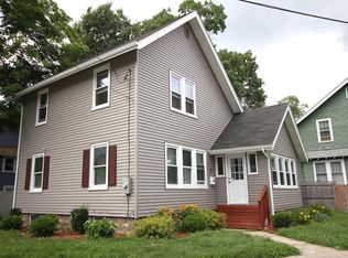 52 Lawndale St, Springfield, MA 01108