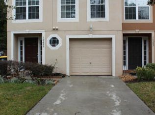 10483 Autumn Trace Rd, Jacksonville, FL 32257