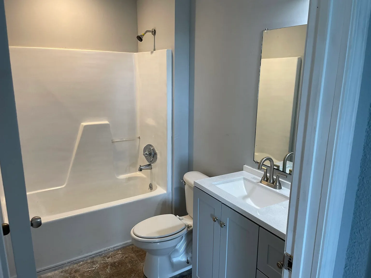 3 bed, 1352 sqft, $1,695 — Photo 3