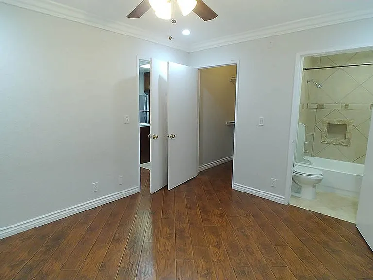 Five Star Suites — Photo 197